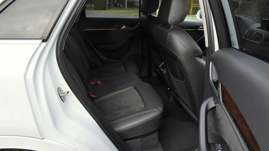 AUDI Q3 -