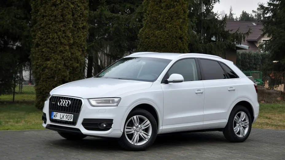 AUDI Q3 -