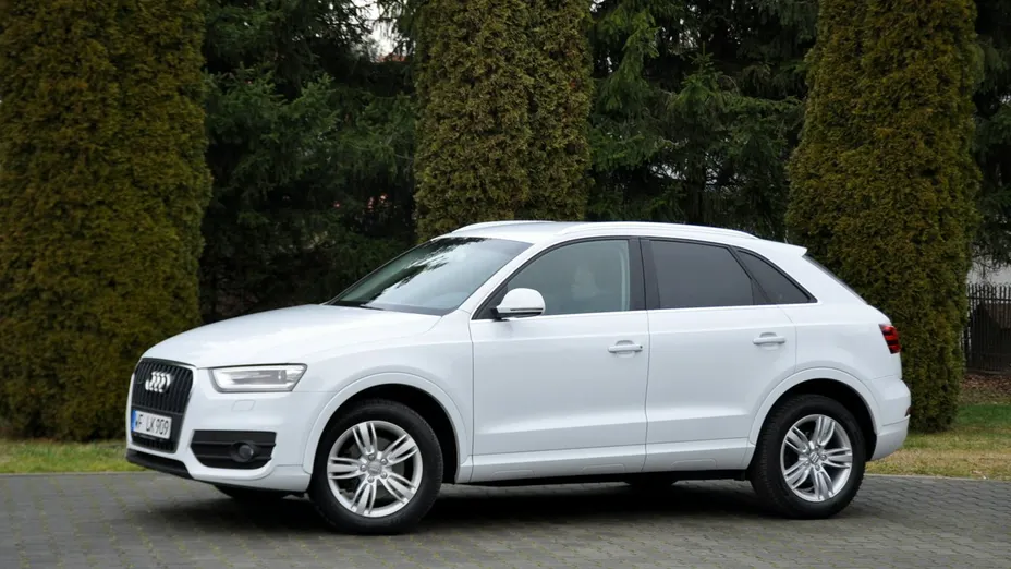 AUDI Q3 -
