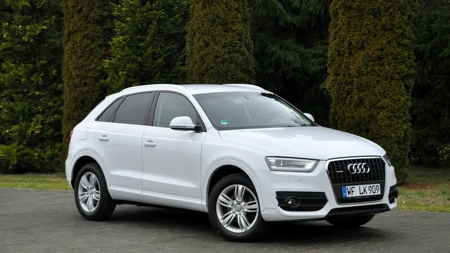 AUDI Q3 -