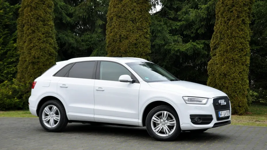 AUDI Q3 -
