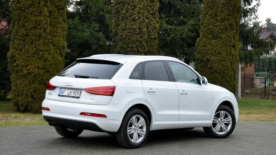 AUDI Q3 -