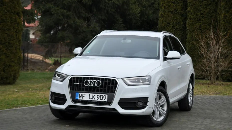AUDI Q3 -