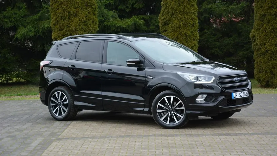 FORD Kuga -