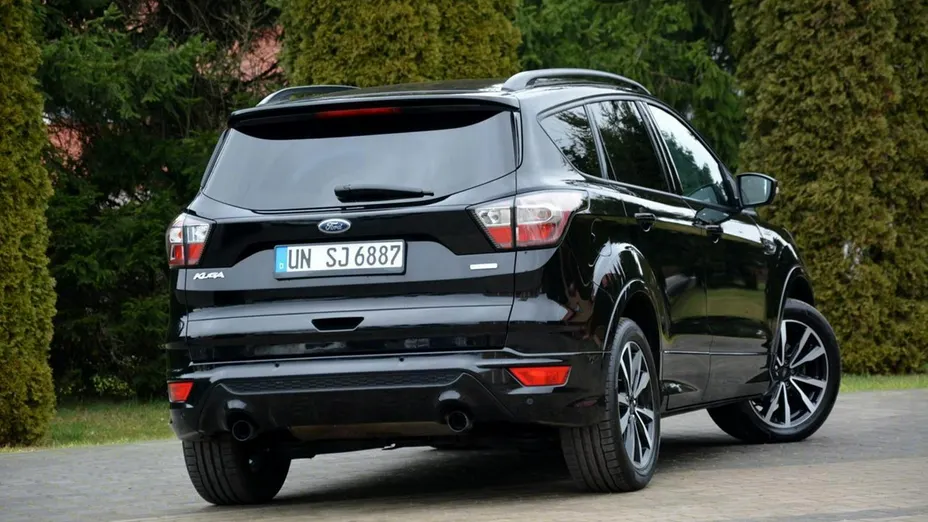 FORD Kuga -