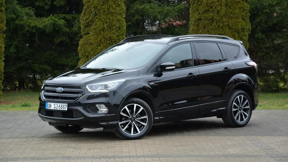 FORD Kuga -