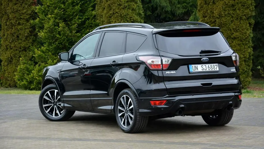 FORD Kuga -