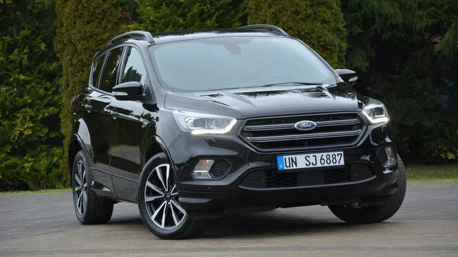 FORD Kuga -