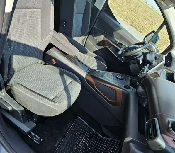 PEUGEOT Rifter -