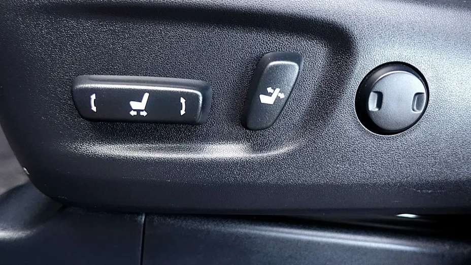 TOYOTA Land Cruiser -