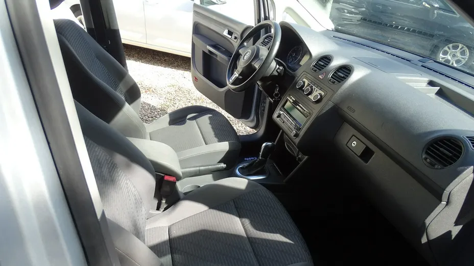 VOLKSWAGEN Caddy -
