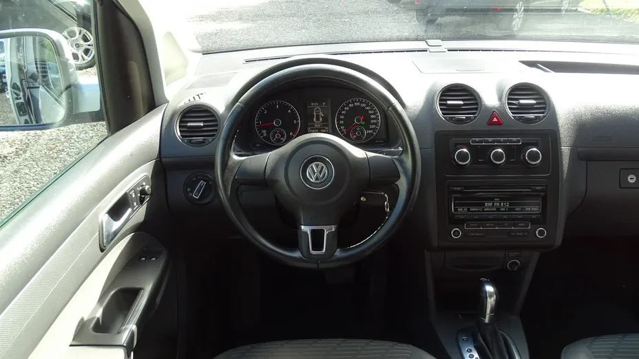 VOLKSWAGEN Caddy -