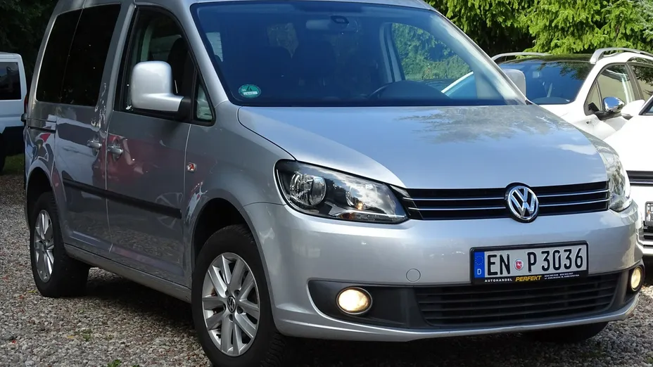 VOLKSWAGEN Caddy -
