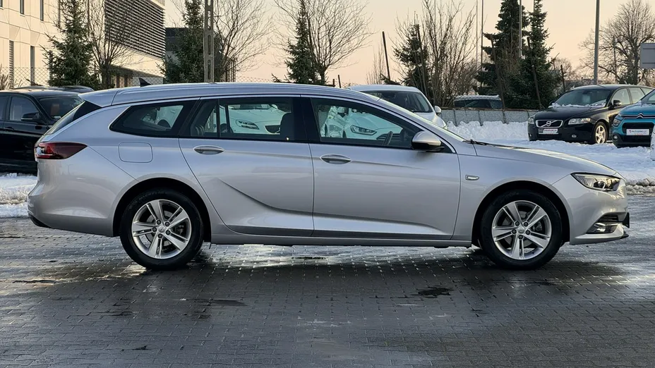 OPEL Insignia -