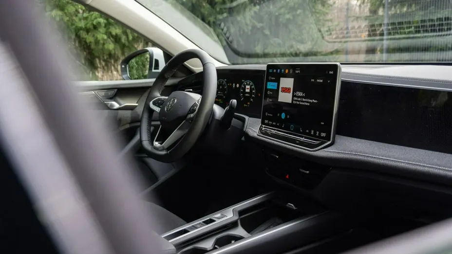 VOLKSWAGEN Passat -
