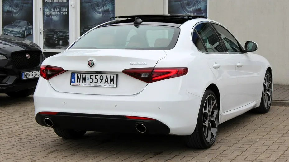 ALFA ROMEO Giulia -