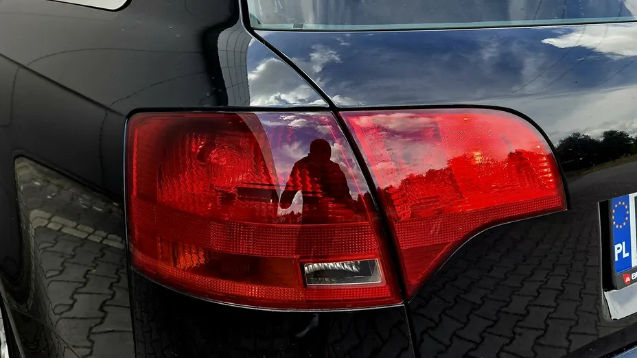 AUDI A4 -