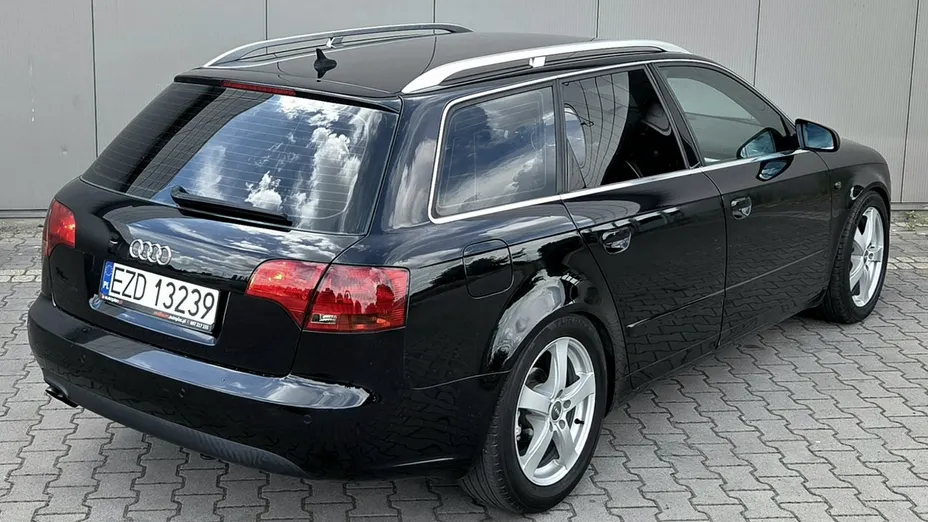 AUDI A4 -