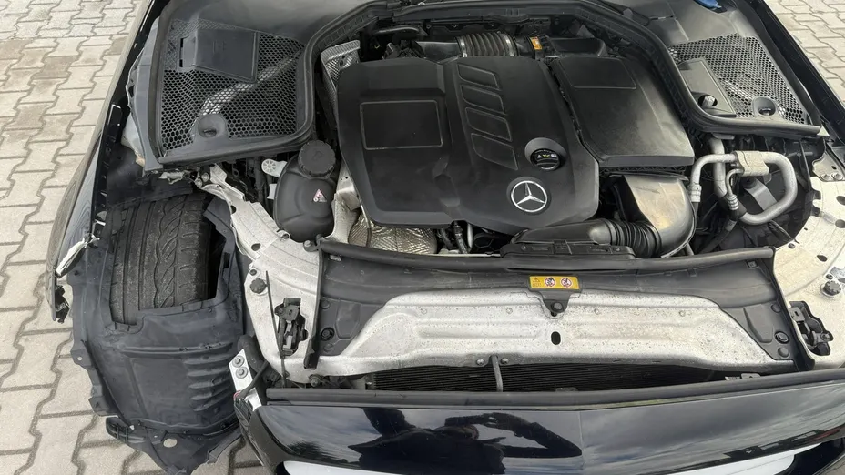 MERCEDES-BENZ C Klasa -