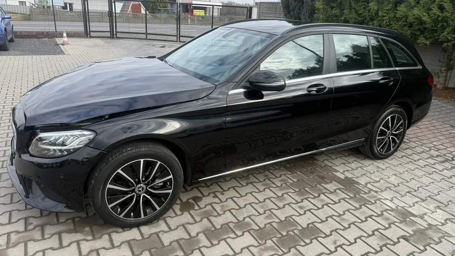 MERCEDES-BENZ C Klasa -
