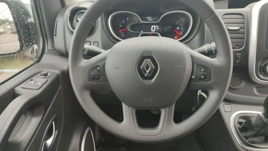 RENAULT Trafic -