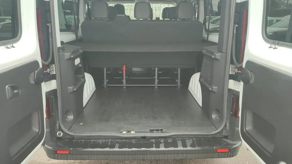 RENAULT Trafic -