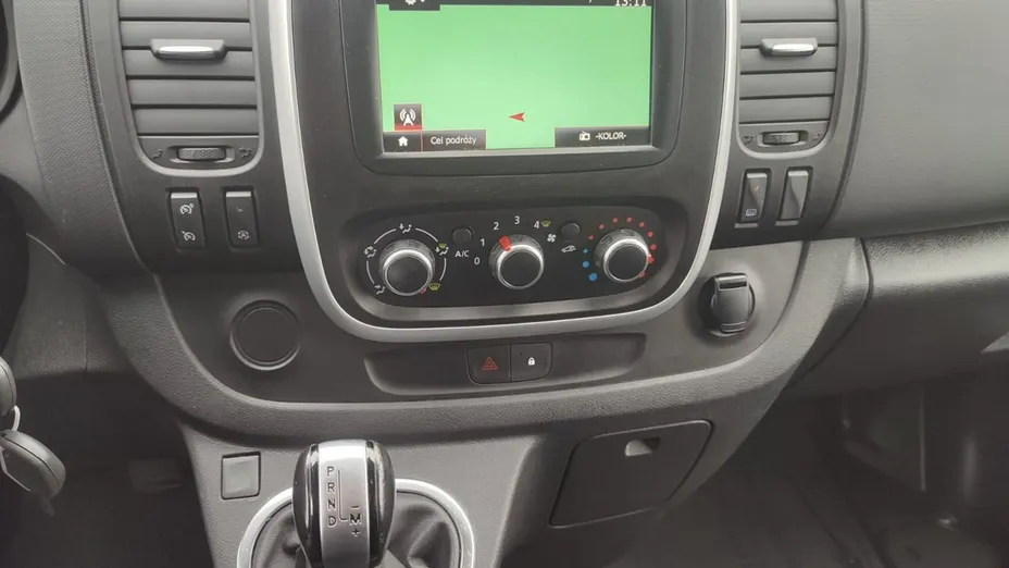 RENAULT Trafic -