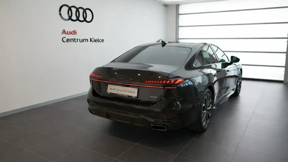 AUDI A6 -