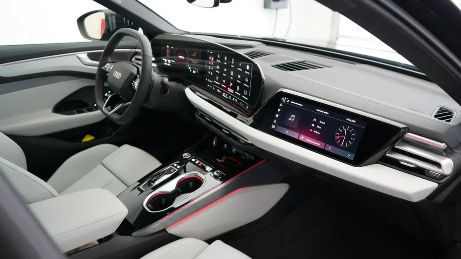 AUDI A6 -