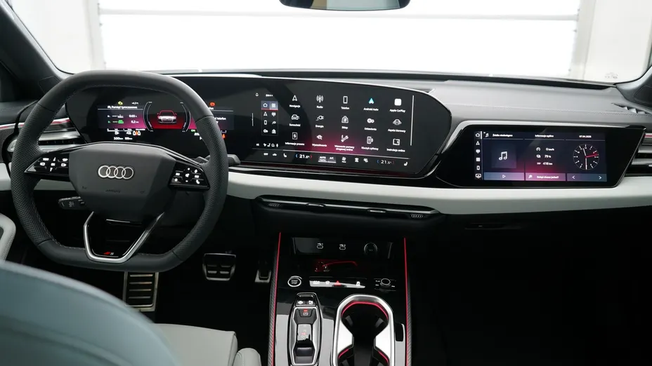 AUDI A6 -