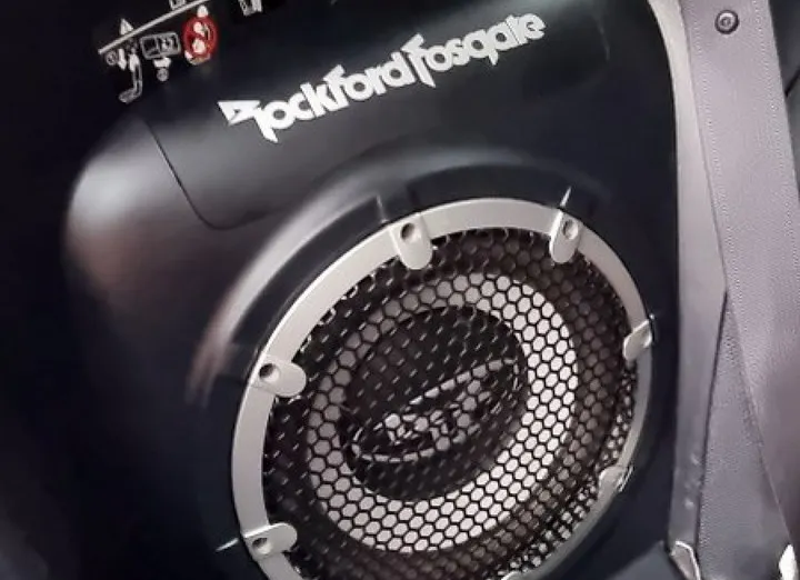 MITSUBISHI Outlander -