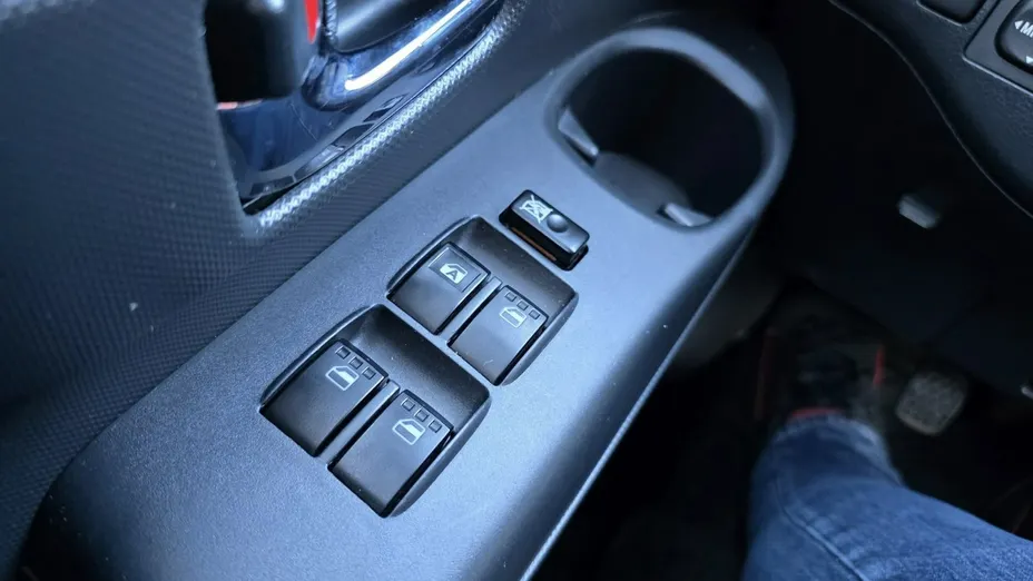 DAIHATSU Materia -