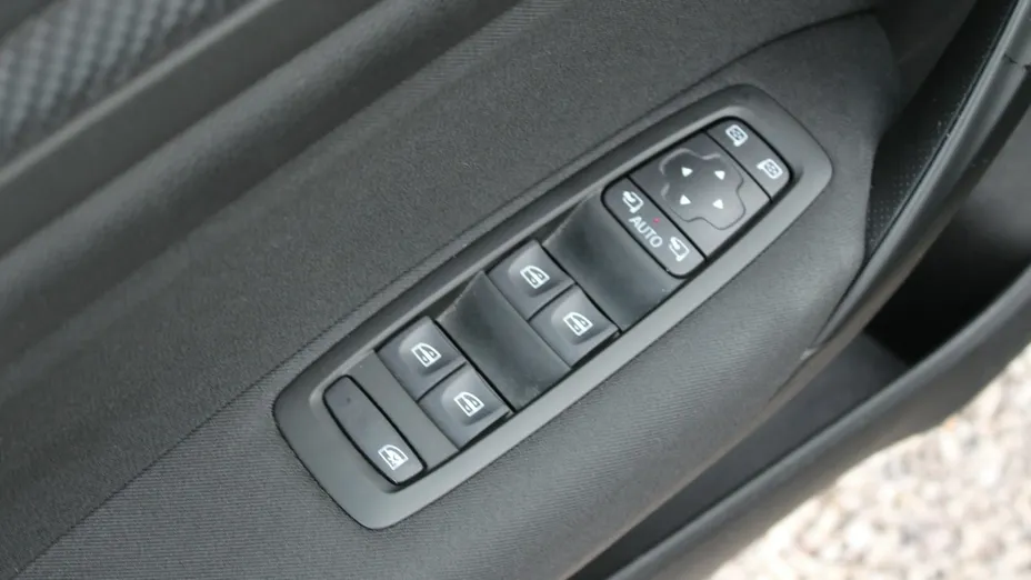 RENAULT Megane -