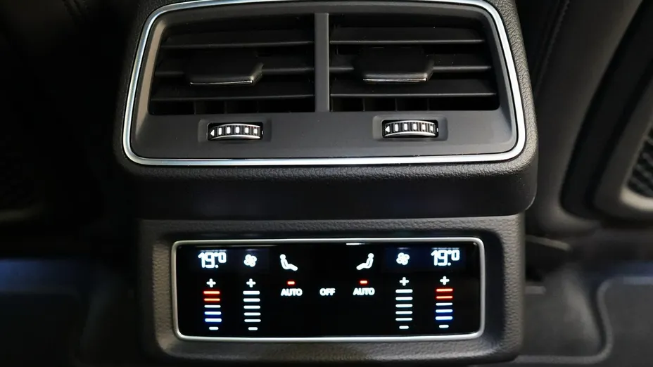 AUDI e-tron e-tron 55 Quattro S Line