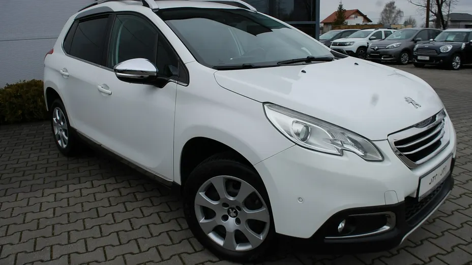 PEUGEOT 2008 -