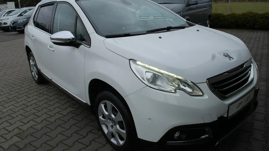 PEUGEOT 2008 -