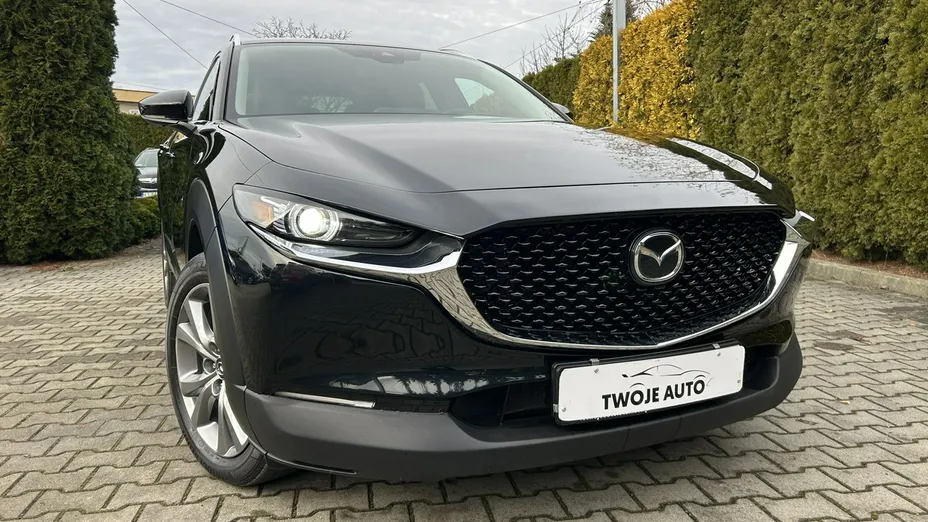 MAZDA CX-30 -