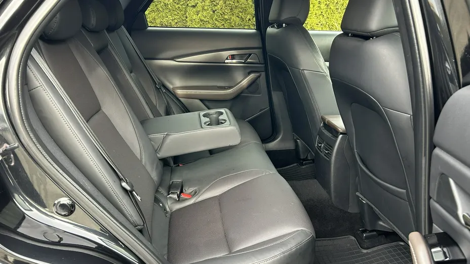 MAZDA CX-30 -