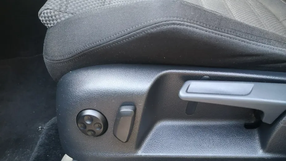 VOLKSWAGEN Passat -