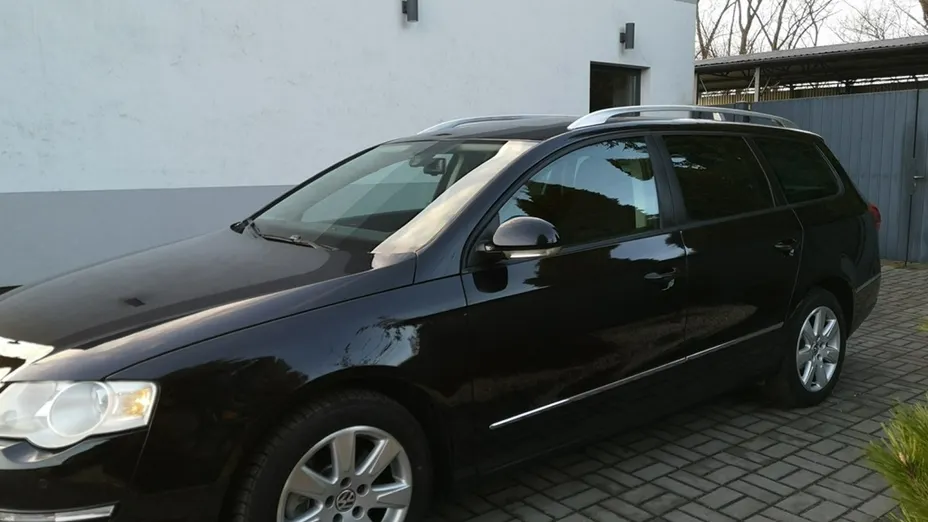 VOLKSWAGEN Passat -