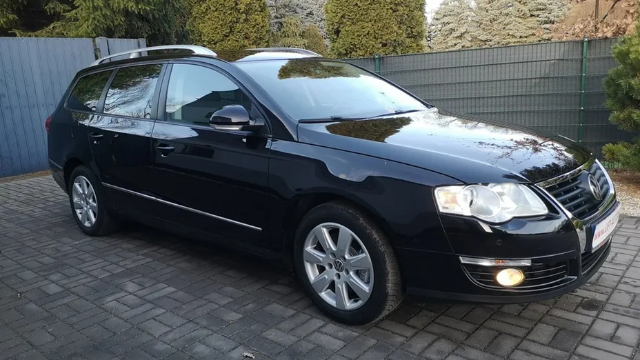 VOLKSWAGEN Passat -