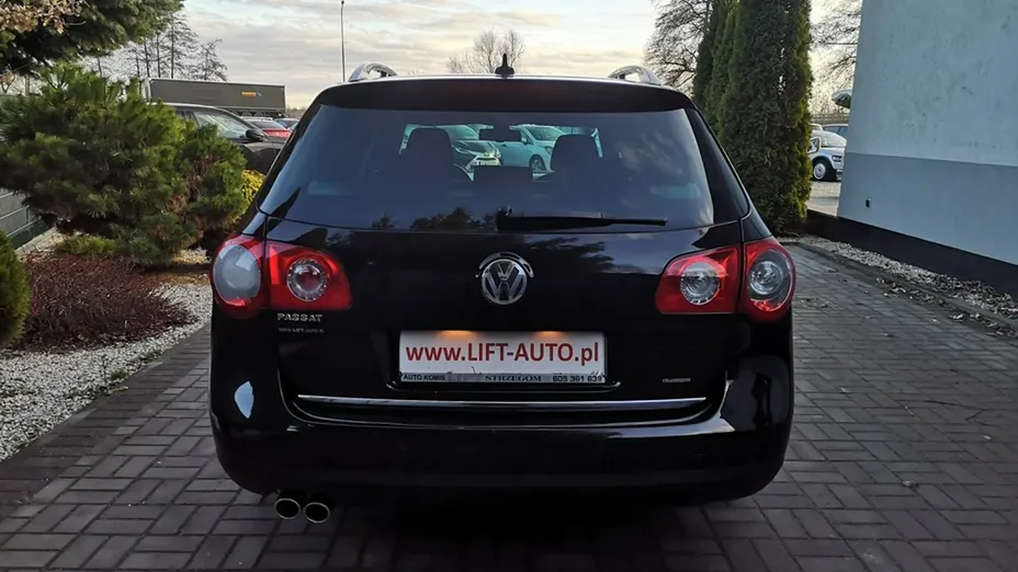 VOLKSWAGEN Passat -
