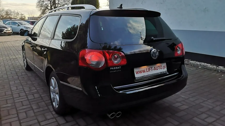 VOLKSWAGEN Passat -