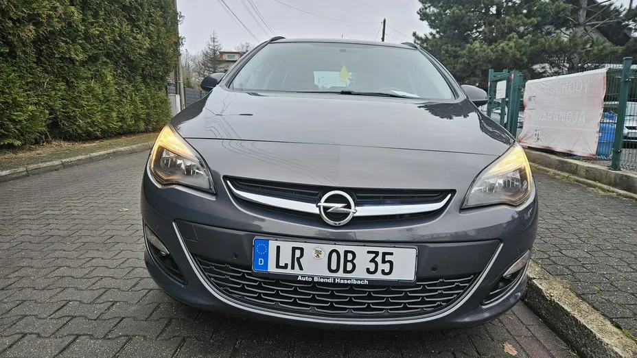 OPEL Astra -