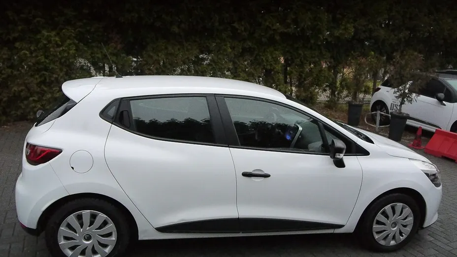 RENAULT Clio -