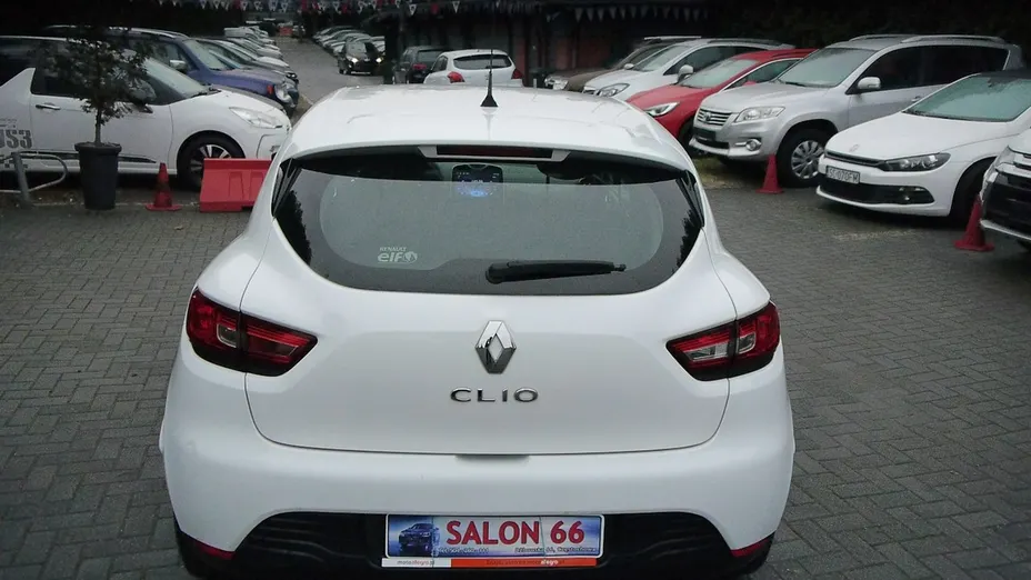 RENAULT Clio -
