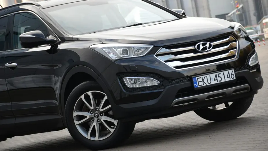 HYUNDAI Santa Fe -