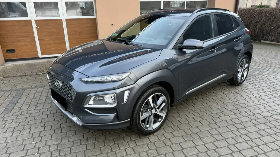HYUNDAI Kona -