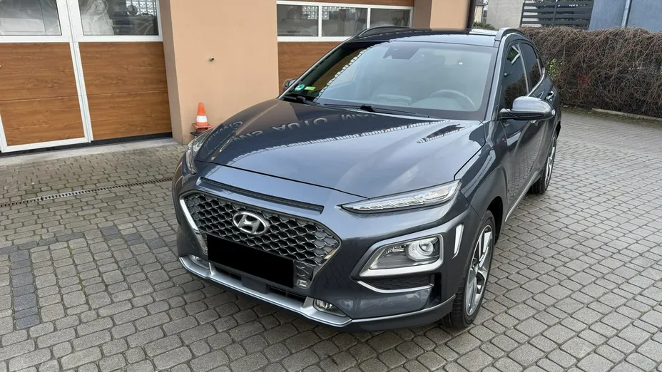 HYUNDAI Kona -