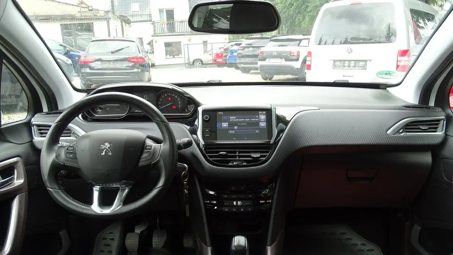 PEUGEOT 2008 -